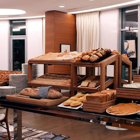 Renaissance Paris Republique Hotel & Spa מראה חיצוני תמונה